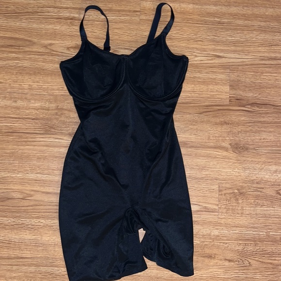 β€οΈππ»β€οΈβ’ NIP x TUCK x BOOST ππ»π«¦ππ»β’ β€οΈππ»β€οΈ - Picture 9 of 11